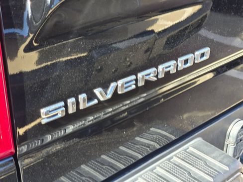 Used 2023 Chevrolet Silverado 1500 LT AWD/4WD image 12