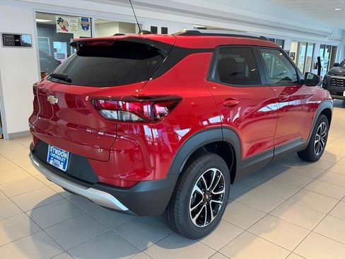 New 2026 Chevrolet TrailBlazer LT w/ Driver Confidence Package image 2