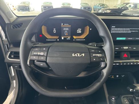 Used 2025 Kia K4 FWD image 14