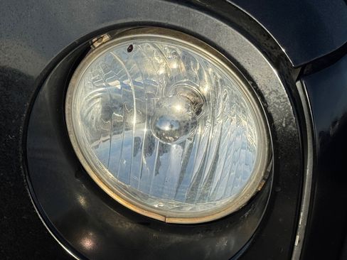 Used 2018 Jeep Wrangler Unlimited Sport S image 9