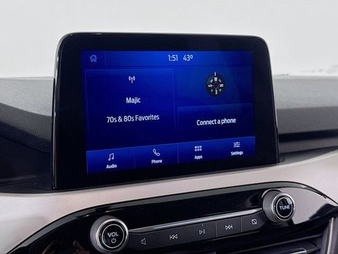 Certified 2022 Ford Escape SE w/ Cold Weather Package image 15