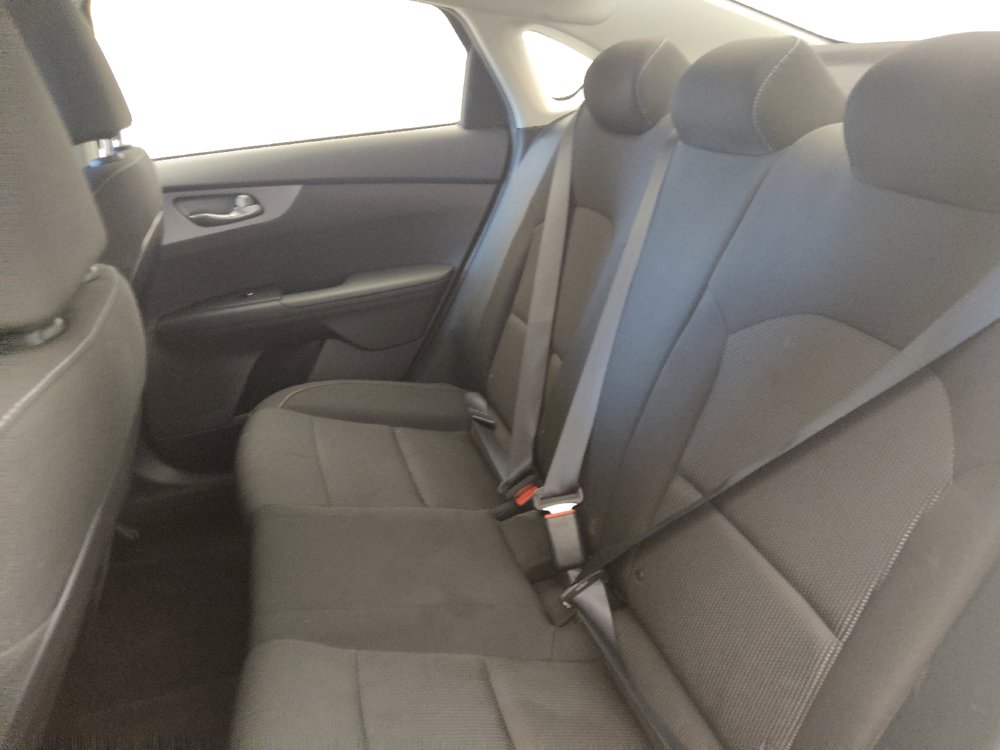 Used 2021 Kia Forte LXS FWD image 18