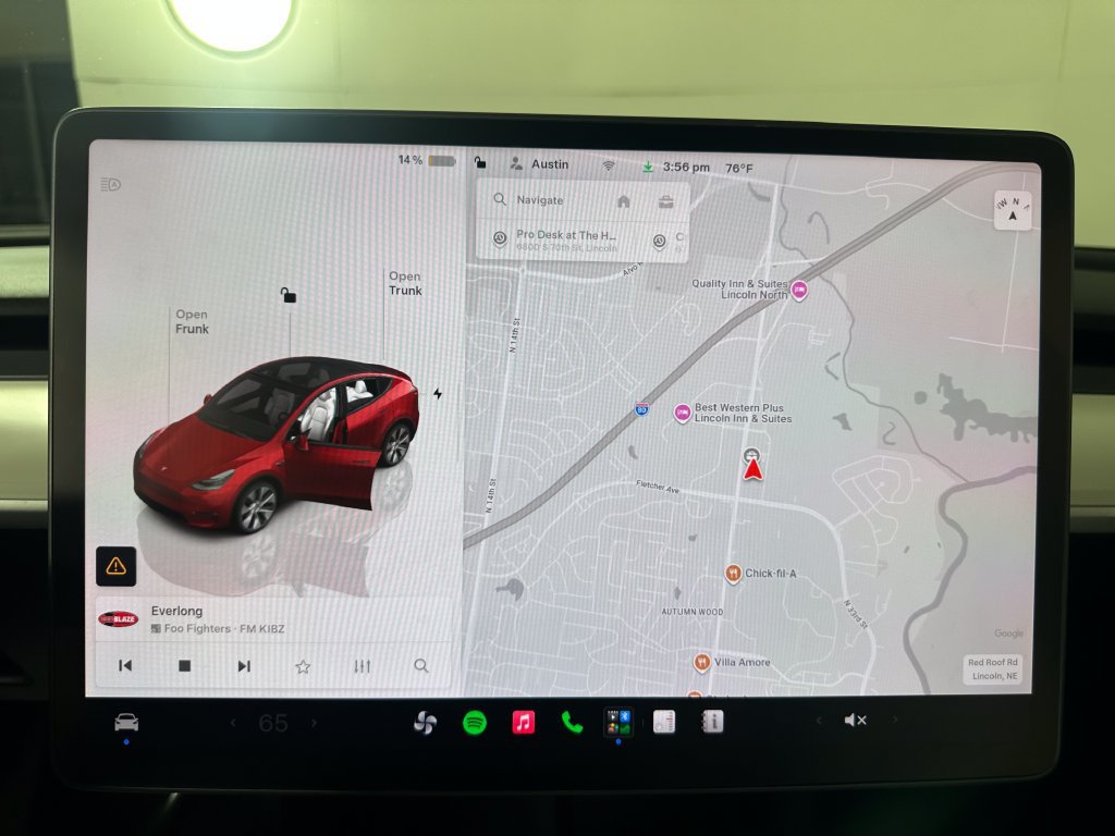 Used 2023 Tesla Model Y Long Range AWD/4WD image 28