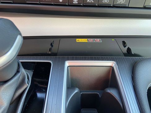 Used 2025 Toyota Sienna XLE image 17