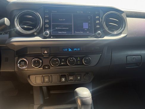 Used 2023 Toyota Tacoma 4x4 Double Cab image 12