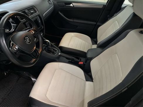 Used 2016 Volkswagen Jetta Sport w/ Lighting Package FWD image 10