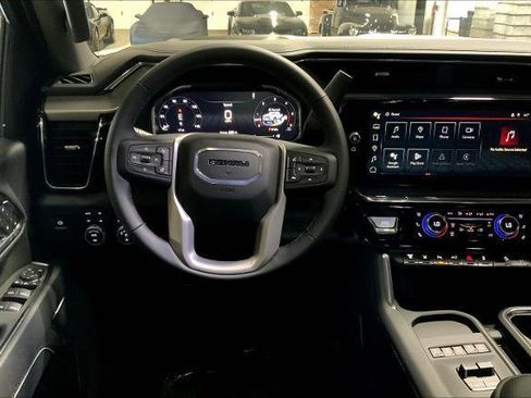 New 2026 GMC Sierra 2500 Denali w/ Denali Reserve Package AWD/4WD image 4
