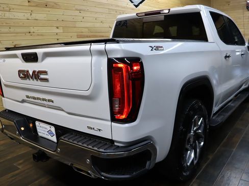 Used 2022 GMC Sierra 1500 SLT w/ SLT Premium Plus Package AWD/4WD image 5
