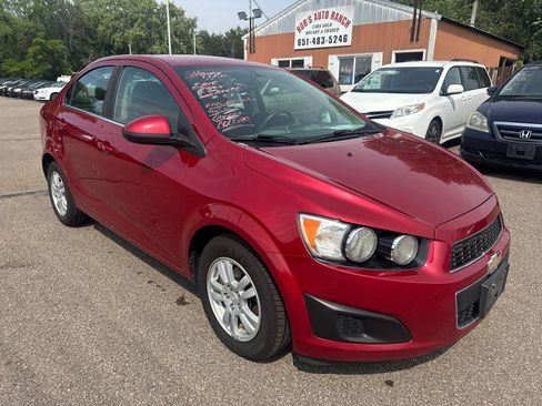 Used 2015 Chevrolet Sonic LT FWD image 3