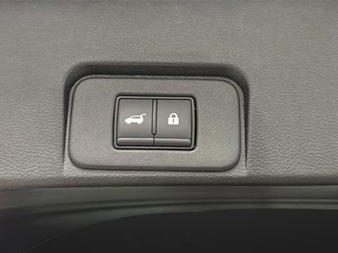 Used 2023 Nissan Rogue SV w/ SV Premium B Package AWD/4WD image 29