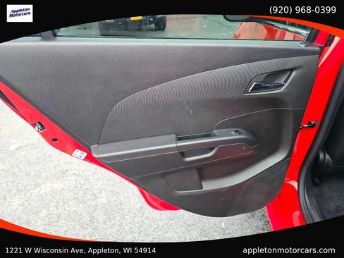 Used 2020 Chevrolet Sonic Premier image 33