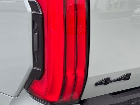Certified 2025 Toyota Tundra Limited AWD/4WD image 35