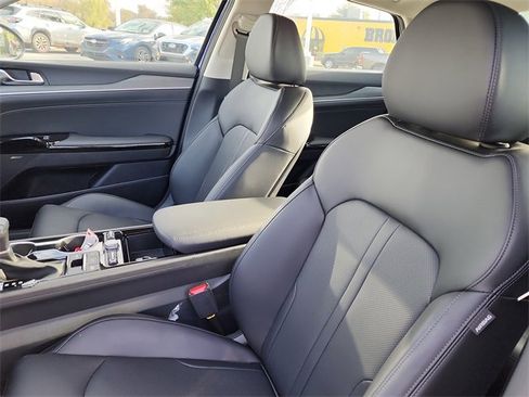 New 2026 Kia K5 EX image 12