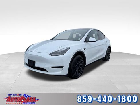Used 2024 Tesla Model Y Long Range image 1