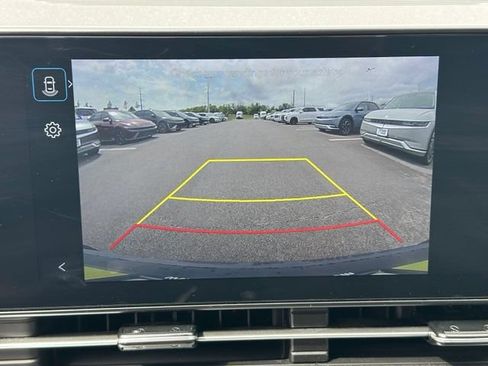 Used 2024 Hyundai Kona SEL AWD/4WD image 21