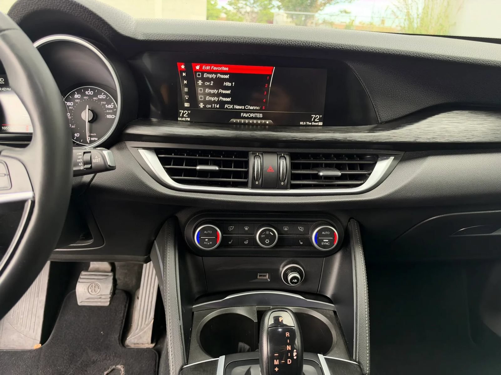 Used 2018 Alfa Romeo Stelvio AWD w/ Cold Weather Package image 15
