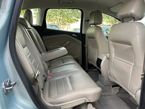 Used 2013 Ford C-MAX SEL FWD image 25