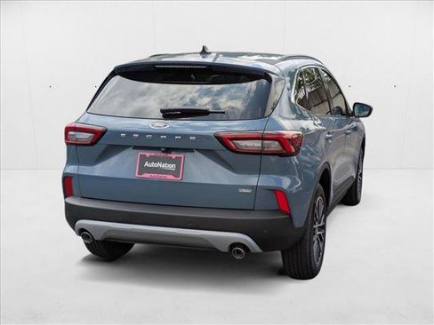 New 2025 Ford Escape SE w/ PHEV Premium Package image 2