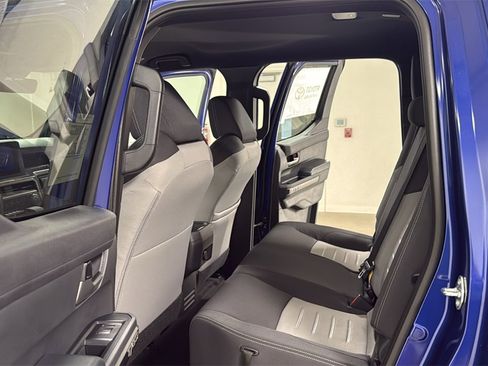 New 2025 Toyota Tacoma TRD Off-Road image 15