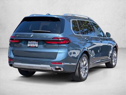 Used 2025 BMW X7 xDrive40i AWD/4WD image 5