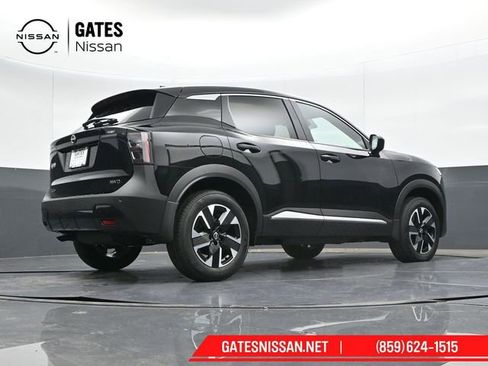Certified 2025 Nissan Kicks SV w/ Illumination Package AWD/4WD image 38