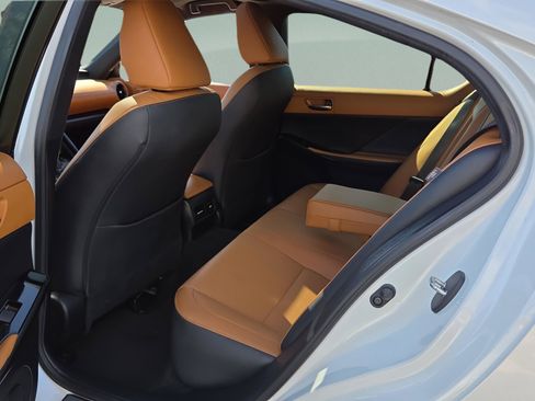 Certified 2023 Lexus IS 300 w/ Comfort Package RWD image 11