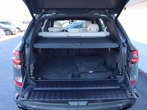Used 2023 BMW X5 M50i w/ Executive Package image 6