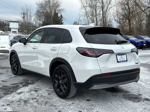 Used 2025 Honda HR-V Sport image 2