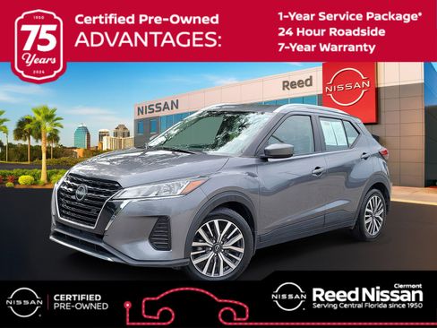 Certified 2022 Nissan Kicks SV FWD image 1
