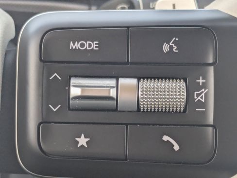 Used 2024 Hyundai Santa Fe SEL image 36