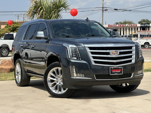Used 2020 Cadillac Escalade Premium Luxury AWD/4WD image 2