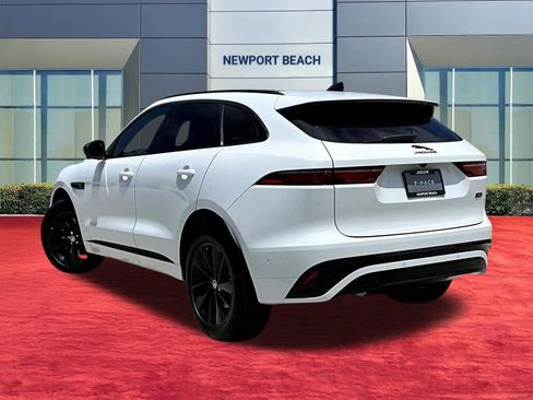 New 2026 Jaguar F-PACE R-Dynamic S image 3