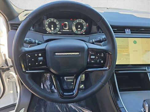 Used 2024 Land Rover Range Rover Evoque Dynamic SE AWD/4WD image 18