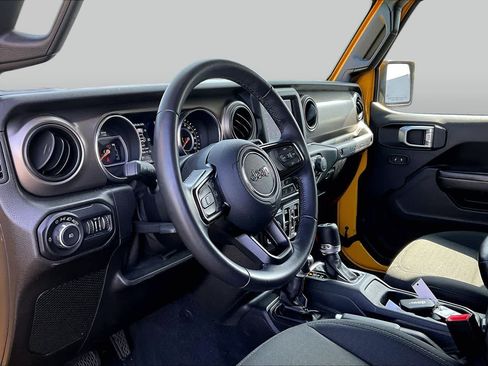 Used 2019 Jeep Wrangler Unlimited Sport S AWD/4WD image 17