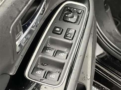 Used 2021 Mitsubishi Outlander SEL image 13