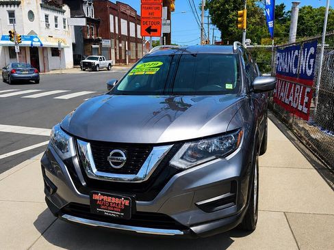 Used 2019 Nissan Rogue S w/ Special Edition Package AWD/4WD image 2