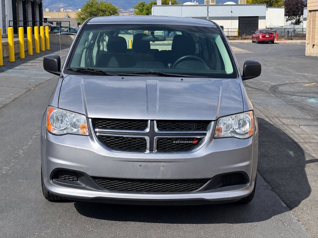 Used 2013 Dodge Grand Caravan American Value Package FWD image 8