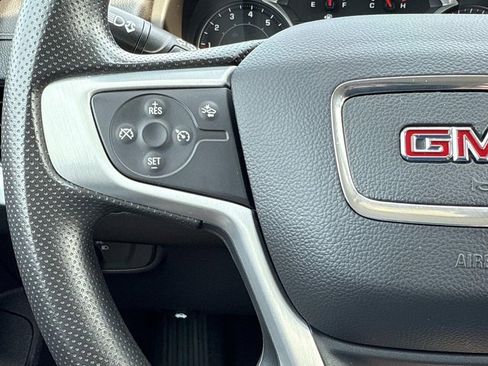 Used 2022 GMC Terrain SLE AWD/4WD image 9