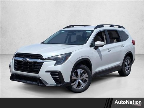 Used 2025 Subaru Ascent Premium AWD/4WD image 1