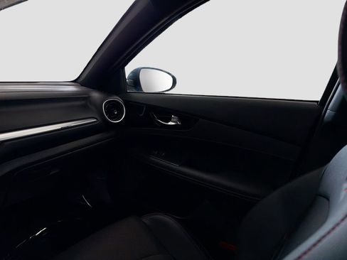 Used 2022 Kia Forte GT FWD image 23