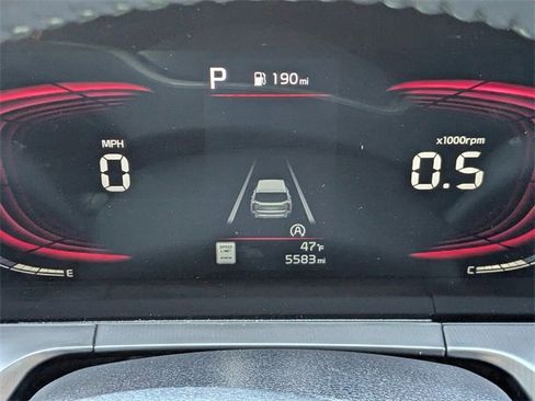 Used 2025 Kia Telluride LX image 26