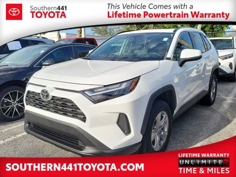 Used 2022 Toyota RAV4 XLE w/ Convenience Package FWD image 1