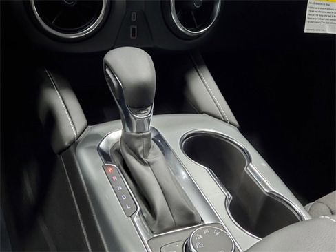 New 2025 Chevrolet Blazer LT w/ Driver Confidence Package image 24