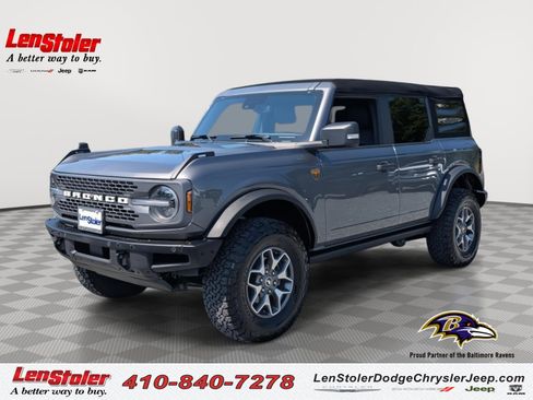 Used 2024 Ford Bronco Badlands image 1