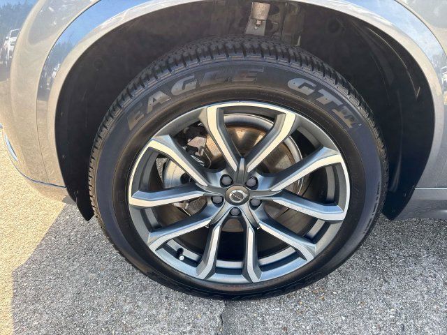 Used 2019 Volvo XC90 T6 Momentum AWD/4WD image 4