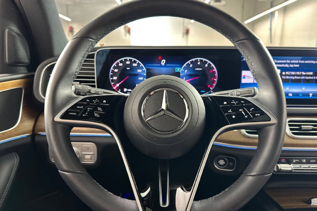 Certified 2025 Mercedes-Benz GLE 450 4MATIC image 28