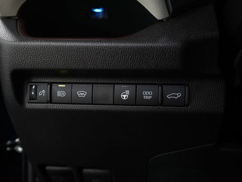 Used 2025 Toyota RAV4 Limited w/ Weather Package AWD/4WD image 27