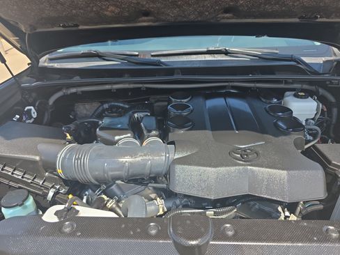 Used 2023 Toyota 4Runner Limited AWD/4WD image 22