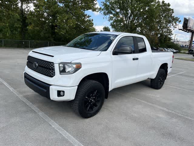 Used 2019 Toyota Tundra SR5 w/ SX Package AWD/4WD image 5