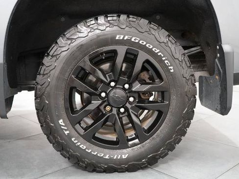Used 2022 Chevrolet Silverado 1500 RST w/ Z71 Off-Road Package AWD/4WD image 35